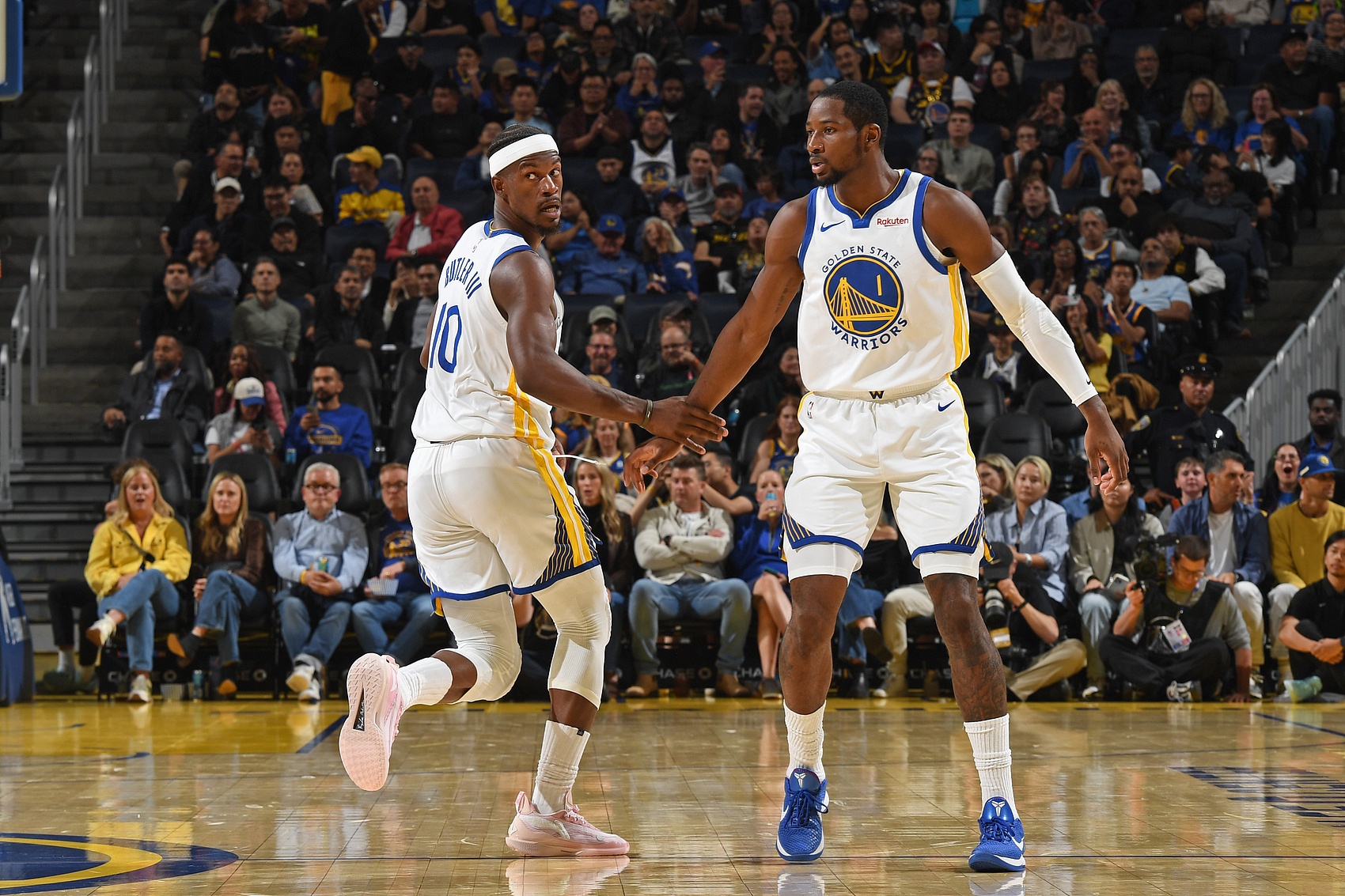 jiuyou-库明加的解决方案？巴特勒：这跟我没关系 我只希望他开心