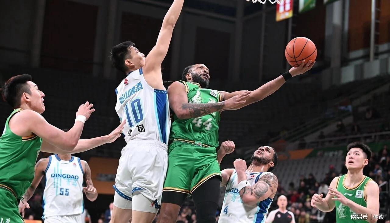 几乎逢强必败,本赛季至今仅7胜7负,辽宁男篮只是缺少赵继伟?